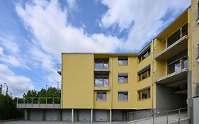 Efi Residence Holzova 28